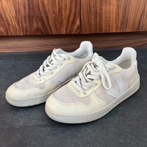 Veja V-10 Sneakers
